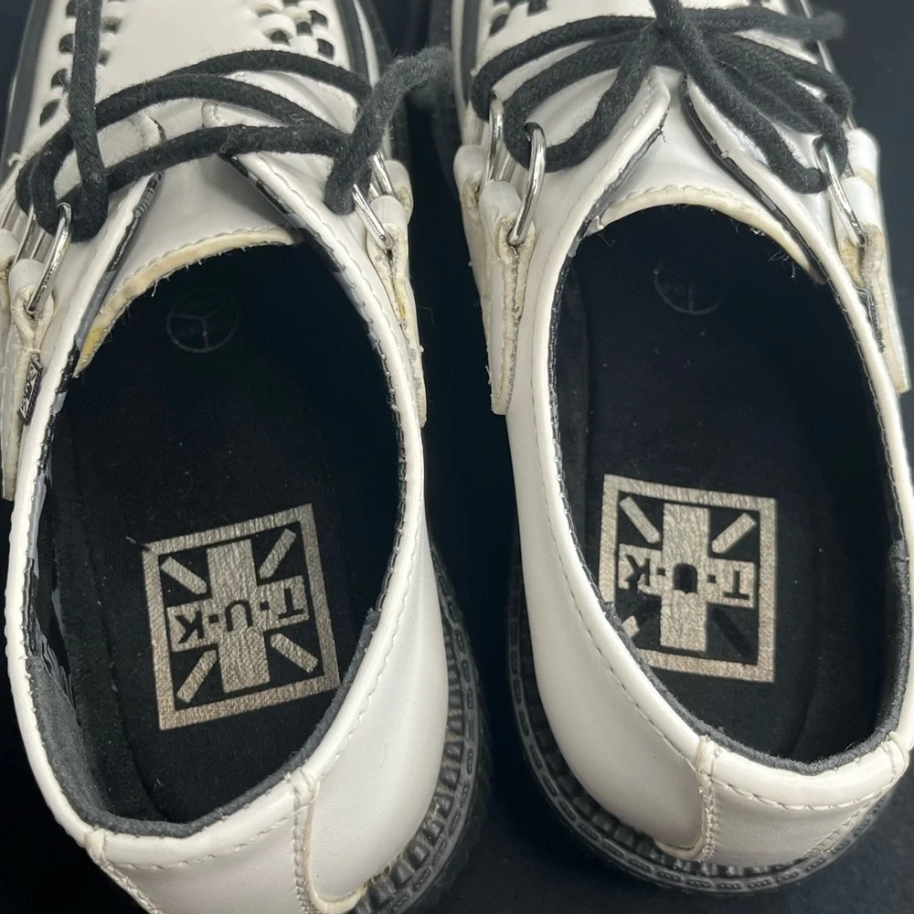 T.U.K women’s size